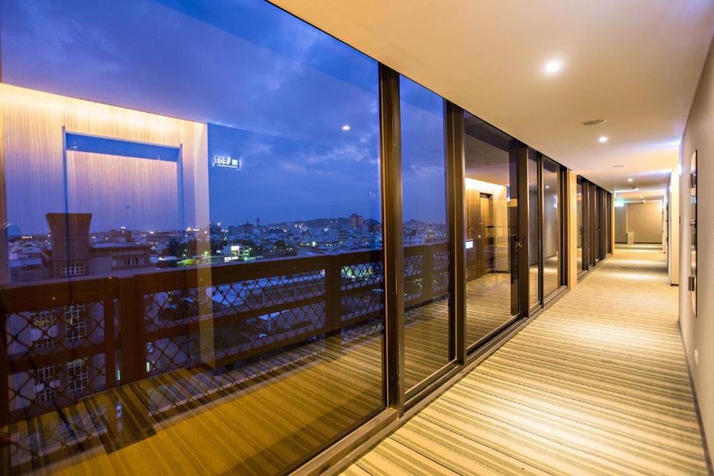 Kaishen Starlight Hotel T'ai-tung Exterior foto