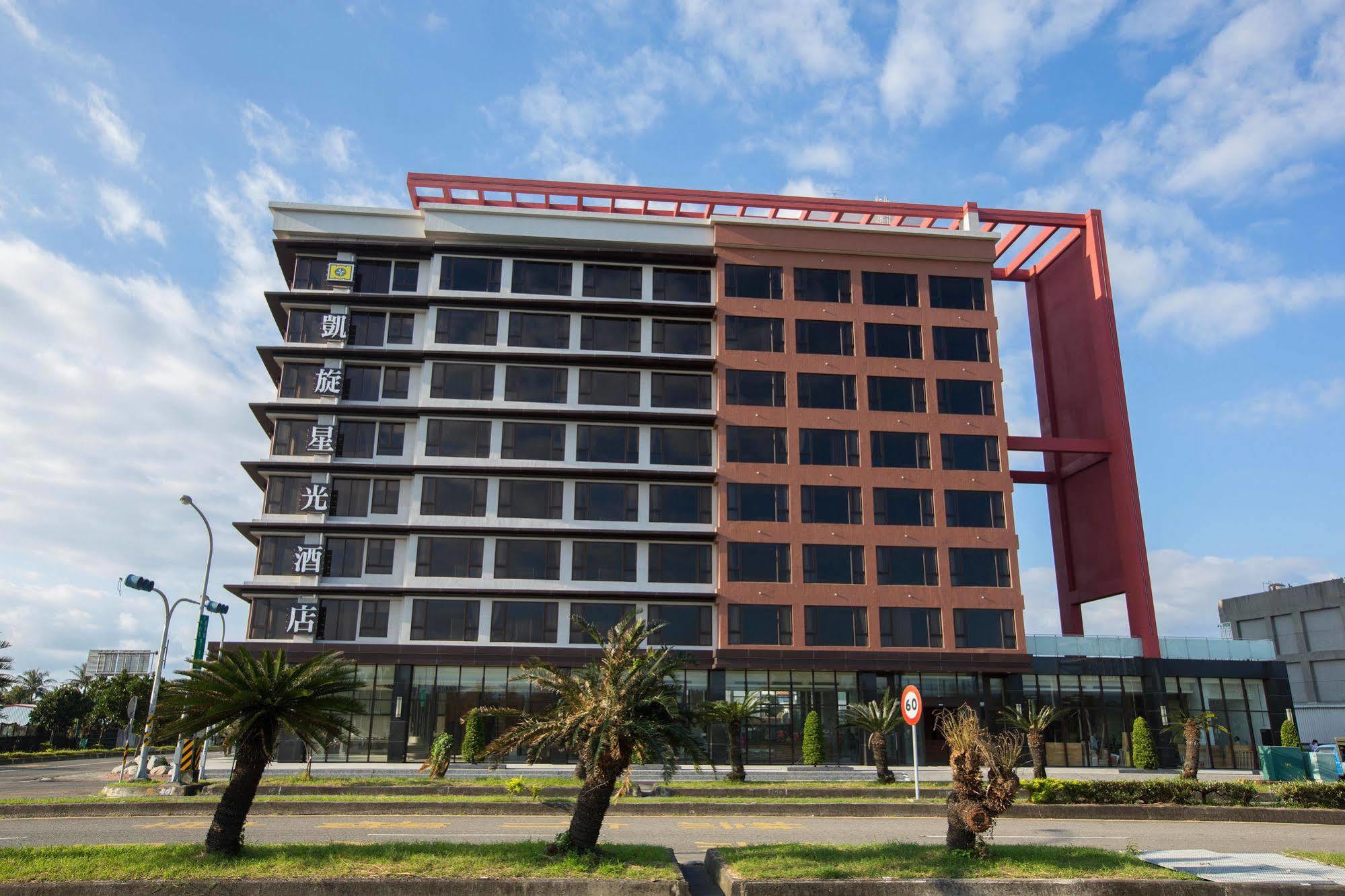 Kaishen Starlight Hotel T'ai-tung Exterior foto